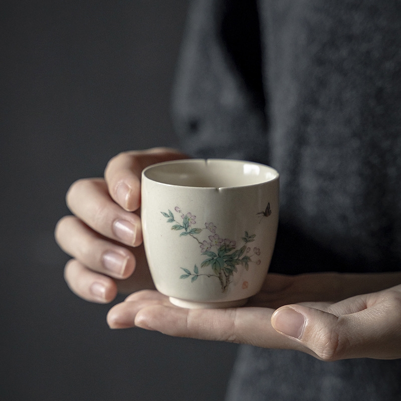 海棠花系列-草木灰釉葵口品茗杯90ml